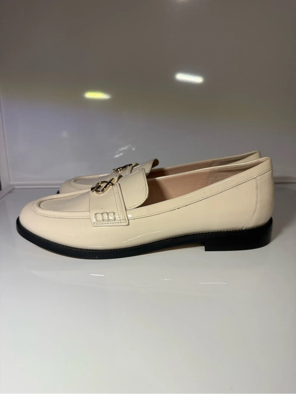 kate spade Women's Cream Patent Leather Loafers size 8